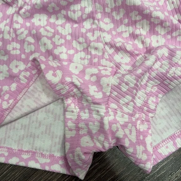 Kidtopia super soft pink Top and Shorts set - Picture 5 of 7